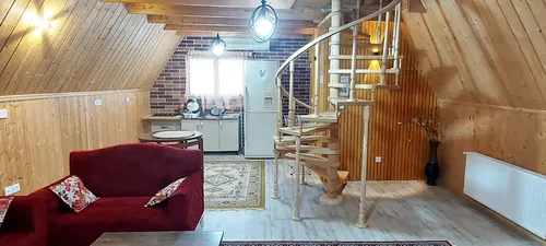 تصویر 8 - کلبه چوبی گیتی در  متل قو