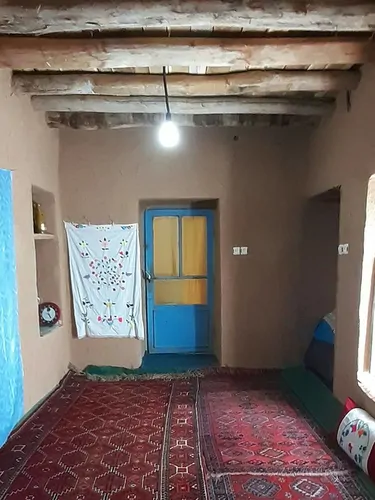 تصویر 3 - اقامتگاه بوم‌گردی رویین دژ (اتاق گردو و بادام) در اسفراین