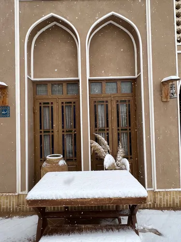 تصویر 2 - هتل سنتی بومگردی باغ کثنوا اتاق مهر و ماه  در میبد