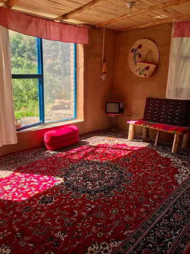 تصویر 3 - کلبه چوبی که لار در پاوه