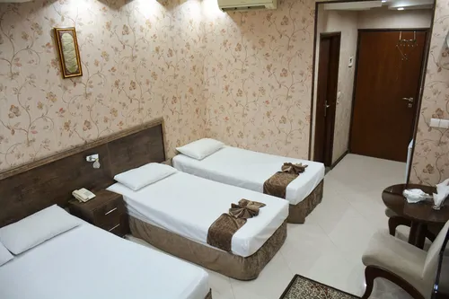 گل گندم (اتاق 4تخت با صبحانه رایگان)