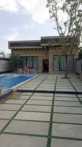 تصویر 2 - ویلا باغ ویلای رویال در چهارباغ
