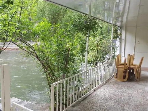 تصویر 2 - ویلا سوار برآب در باغ بهادران