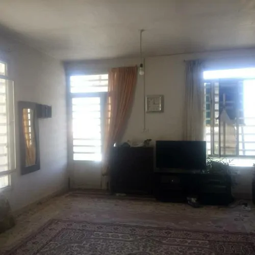 تصویر 2 - روستایی و عشایری عزیزپور در خرم آباد