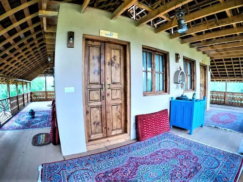 تصویر 3 - اقامتگاه بوم‌گردی عمارت ملک لیلیکی در رشت