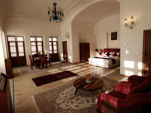 تصویر ۱ - هتل سنتی عمارت ماندگار(110 _ شاه نشین) در  کاشان