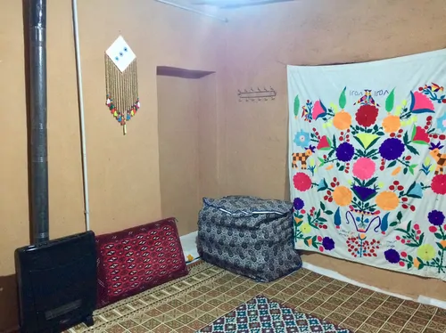 تصویر 1 - اقامتگاه بوم‌گردی یادگار مجن(اتاق گل سرخ) در  شاهرود