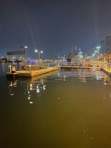 تصویر 11 - هاستل امارو هاستل (اتاق 1002) مخصوص آقایان در  دبی