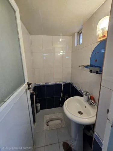 تصویر 4 - خانه واحد ویلایی  همکف از یک ساختمان دو طبقه در رشت