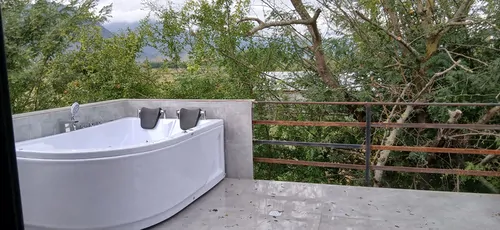 تصویر 12 - کلبه سوییسی انار (۲) با جکوزی در ماسال