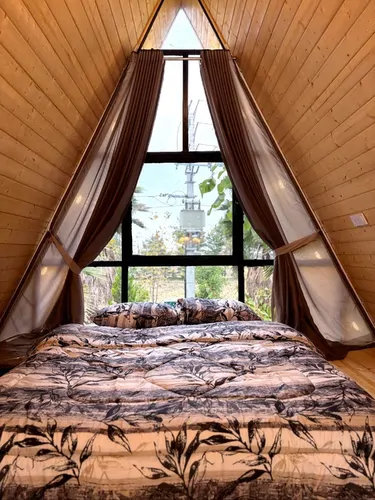 تصویر 10 - کلبه سوئیسی ماهون در  آمل