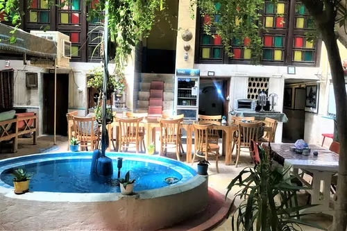 تصویر ۱ - هتل سنتی گلشن(اتاق3 تخته سینگل) در  شیراز