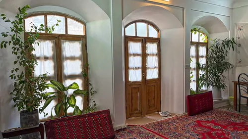 تصویر 2 - اقامتگاه بوم‌گردی اقامتگاه سنتی عمارت ضیغمی در سبزوار