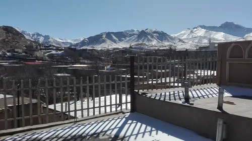 تصویر 4 - اقامتگاه بوم‌گردی سرای صالح (گل سرخ) در برزک
