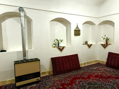 تصویر 5 - اقامتگاه بوم‌گردی بابابزرگ (ایوان) در  میمه