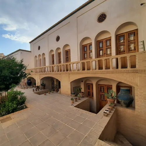 تصویر 2 - هتل سنتی اشکوب (پردیس) در کاشان