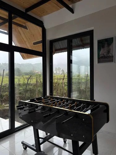 تصویر 12 - کلبه سوییسی یاس با فوتبال دستی در  ماسال