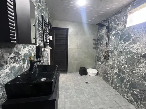 تصویر 17 - کلبه شیشه ای مدرن اِرَم در ماسال