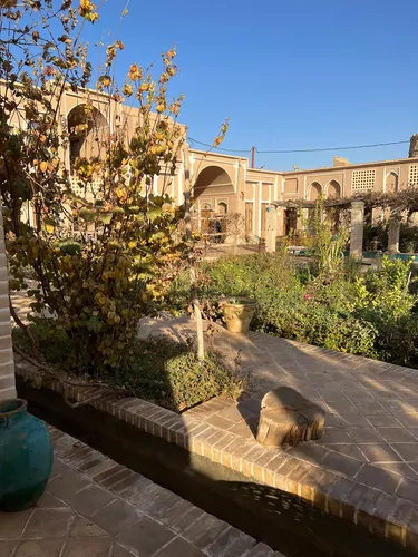 تصویر 5 - هتل سنتی بومگردی باغ کثنوا اتاق خورشید در  میبد