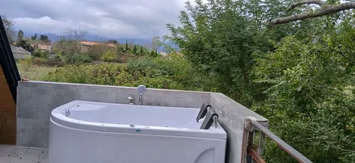 تصویر 13 - کلبه سوییسی انار (۲) با جکوزی در ماسال