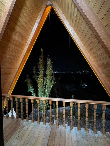 تصویر 4 - کلبه کلبه سوئیسی دوخوابه با جکوزی لاکچری در لفور