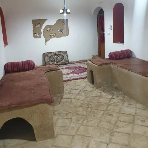 تصویر ۱ - اقامتگاه بوم‌گردی کریم خان (اتاق۴) در  همدان