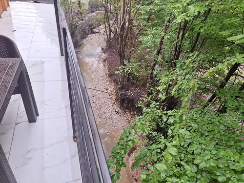 تصویر 4 - کلبه کلبه چوبی در دل جنگل  در چالوس