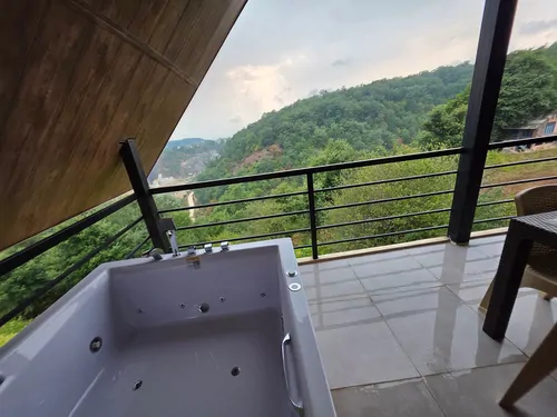 تصویر 27 - ویلا دوبلکس عمو با جکوزی رو به دریاچه سد و جنگل در بهشهر