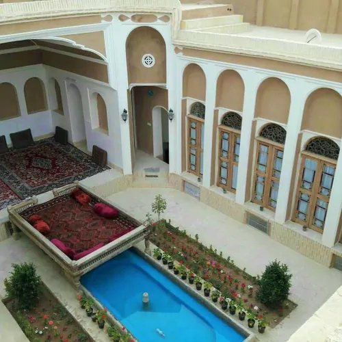 تصویر 3 - اقامتگاه بوم‌گردی سرزمین آفتاب اتاق ۵ دری در یزد