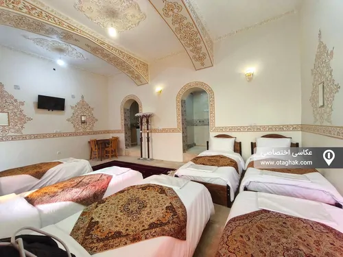 تصویر 7 - اقامتگاه بومگردی ماهور (اتاق آیینه خانه) با صبحانه رایگان در اصفهان