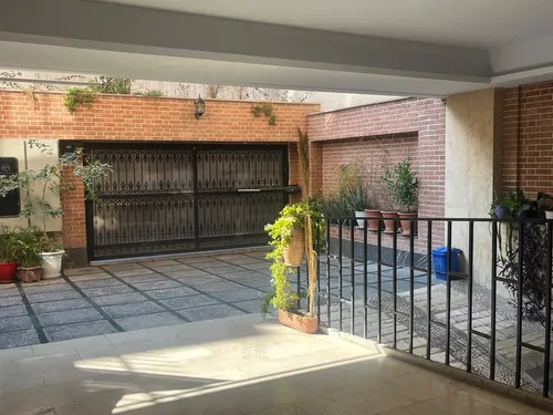 تصویر 9 - سوییت مهوین (1) در خیابان امام خمینی در تهران