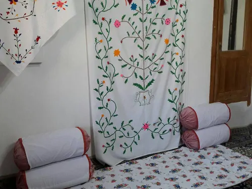 تصویر 2 - اقامتگاه بوم‌گردی چنارستان (اتاق شقایق) در نیشابور