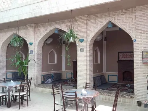 تصویر 3 - اقامتگاه بوم‌گردی عمارت خان نشین (4 تخته) در  نائین