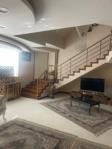 تصویر 3 - خانه لاکچری دوبلکس شهری با محیطی آرام  در بهارستان