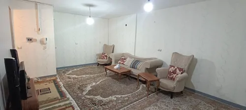 تصویر 4 - آپارتمان واحدآپارتمان تمیزدل بازبالکن دارمبله۷۰متری در کمال شهر