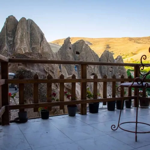 تصویر 15 - اقامتگاه بوم‌گردی صخره ای تورال در  کندوان