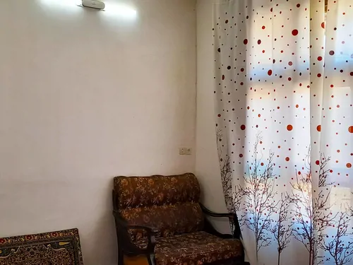 تصویر 4 - اقامتگاه بوم‌گردی خانه مادری(اتاق ارغوان) در  نجف آباد