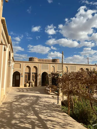 تصویر 5 - هتل سنتی باغ کثنوا_اتاق ترمه در  میبد