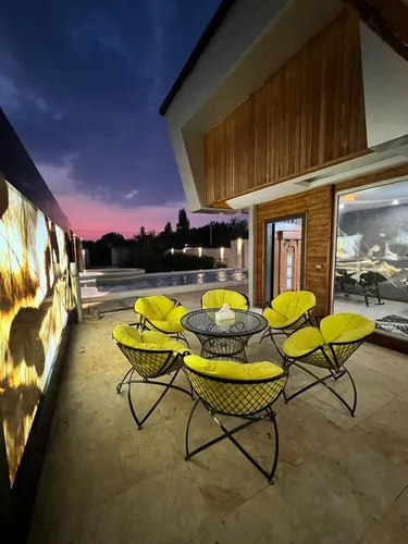 تصویر 12 - ویلا استخردار آبگرم کاج با جکوزی و ایرهاکی در چهارباغ