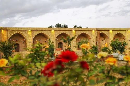 تصویر 4 - اقامتگاه بوم‌گردی کاروانسرای شاه عباسی لاسجرد در سرخه