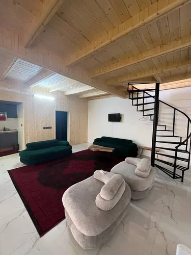 تصویر ۱ - کلبه چوبی سن ایستیَن در  بابل