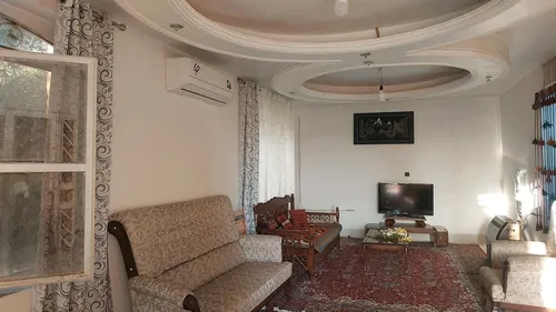 تصویر 2 - خانه آرنیکا (گل همیشه بهار) در شیراز