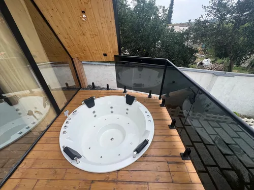 تصویر 2 - کلبه سوییسی سوما با جکوزی در قائمشهر