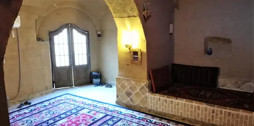 تصویر 4 - اقامتگاه بوم‌گردی نخل و نرگس (اتاق گروهی) در طبس
