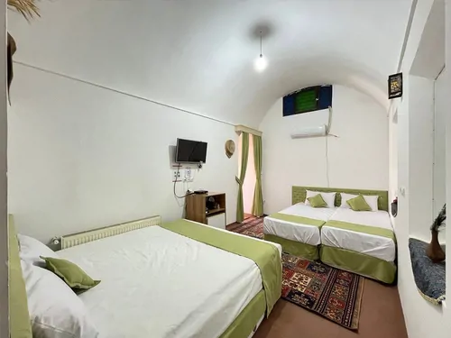 تصویر 2 - اقامتگاه بومگردی سرای جهانگرد (چهارتخته همکف) با صبحانه رایگان در مهریز