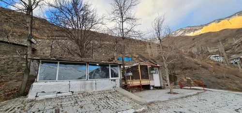 تصویر 2 - ویلا لاکچری به همراه آلاچیق و فضای سبز دلنشین به همراه آب گرم استخر و حیاط دلباز و با در شمشک