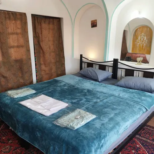 تصویر 4 - هتل سنتی صادقی (اتاق3 درب حوض) (شاه نشین) در  کاشان