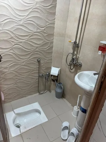 تصویر 18 - اقامتگاه بومگردی همای (اتاق نارنج) در شیراز