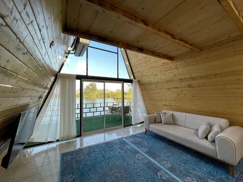 تصویر 4 - کلبه لاکچری،کلبه سوئیسی و باشگاه ماهیگیری چُمازی  در محمودآباد