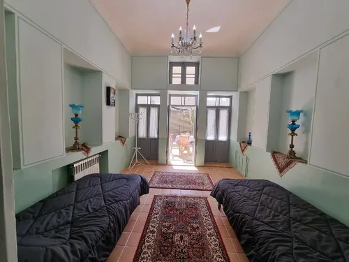 تصویر 2 - اقامتگاه بوم‌گردی عمارت بنان(اتاق ماهور) در اصفهان